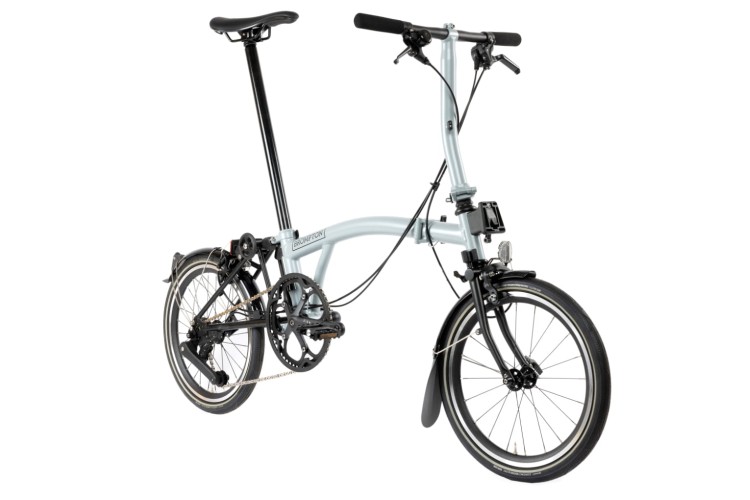 P Line_LUNAR ICE_Urban_Reflector_3Q.jpg