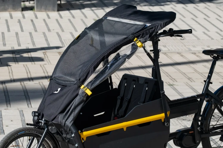 rower-cargo-daszek.webp