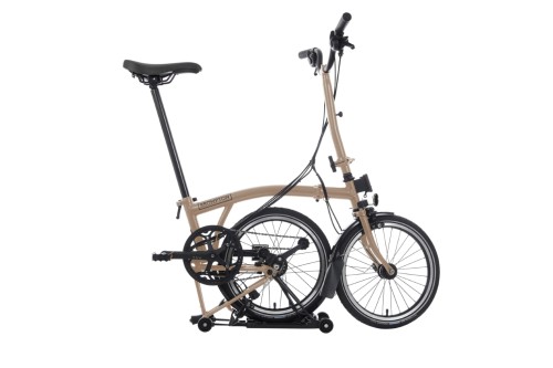 C Line_DUNE SAND_High Bar Reflector Rack Explore Parked.jpg