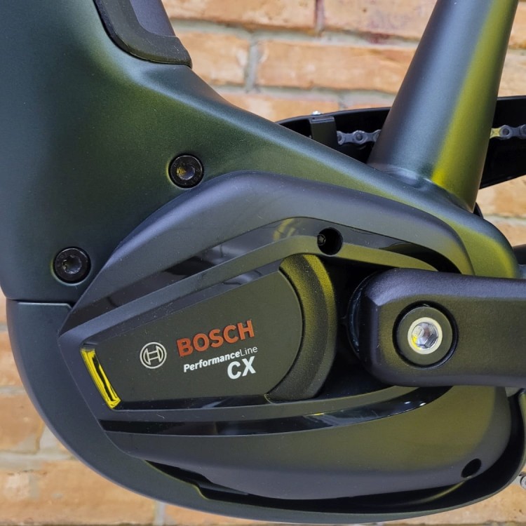 Silnik Ebike Bosch CX w rowerze Velo de Ville AEB Pure
